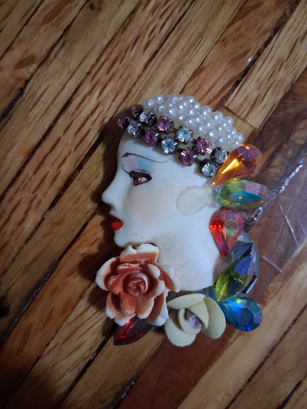 flapper girl bolo brooche Rhinestone Fur Aurora Borealis Hand Painted